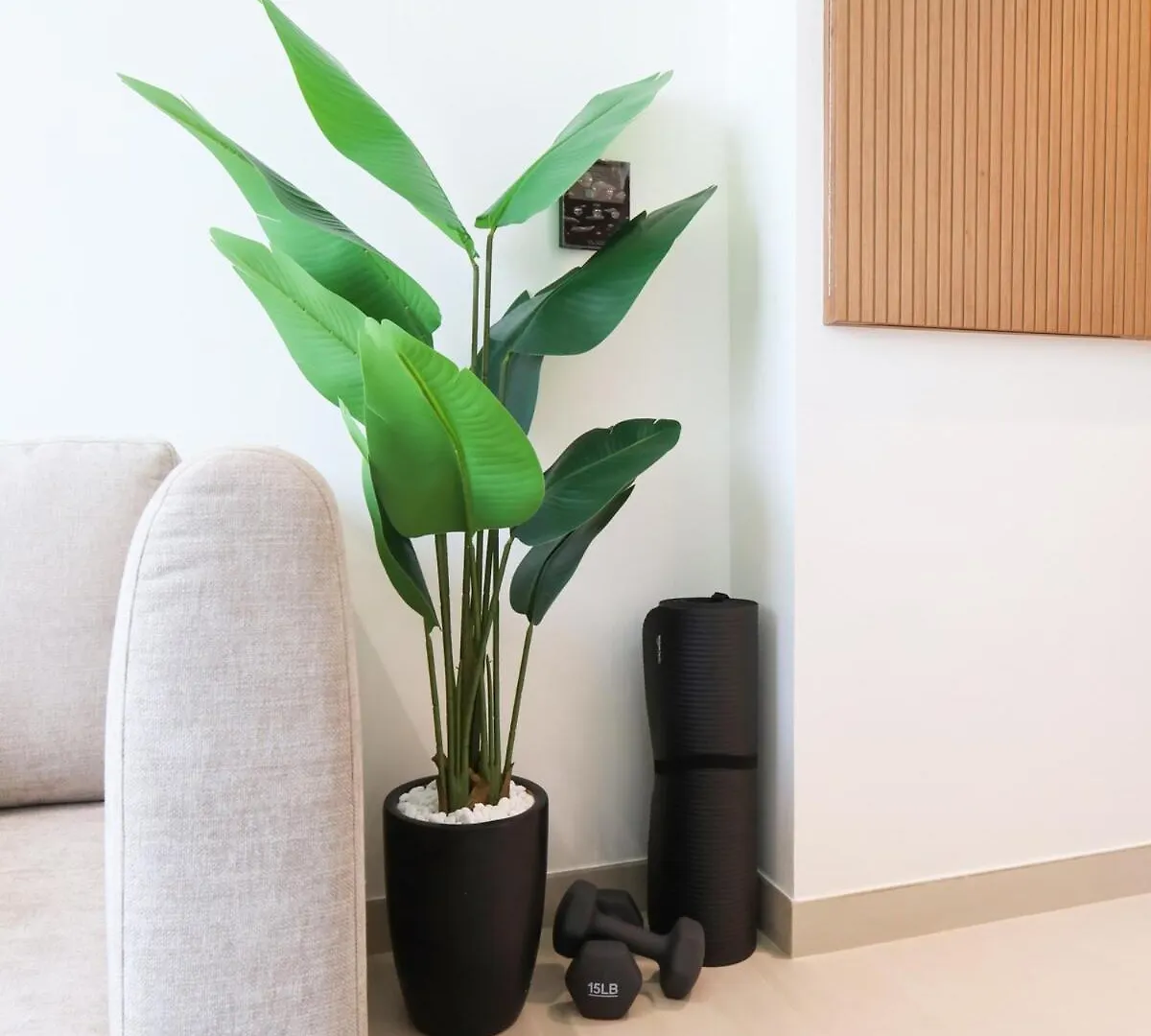 Stunning 1 Bed In Binghatti House Jvc Dubai